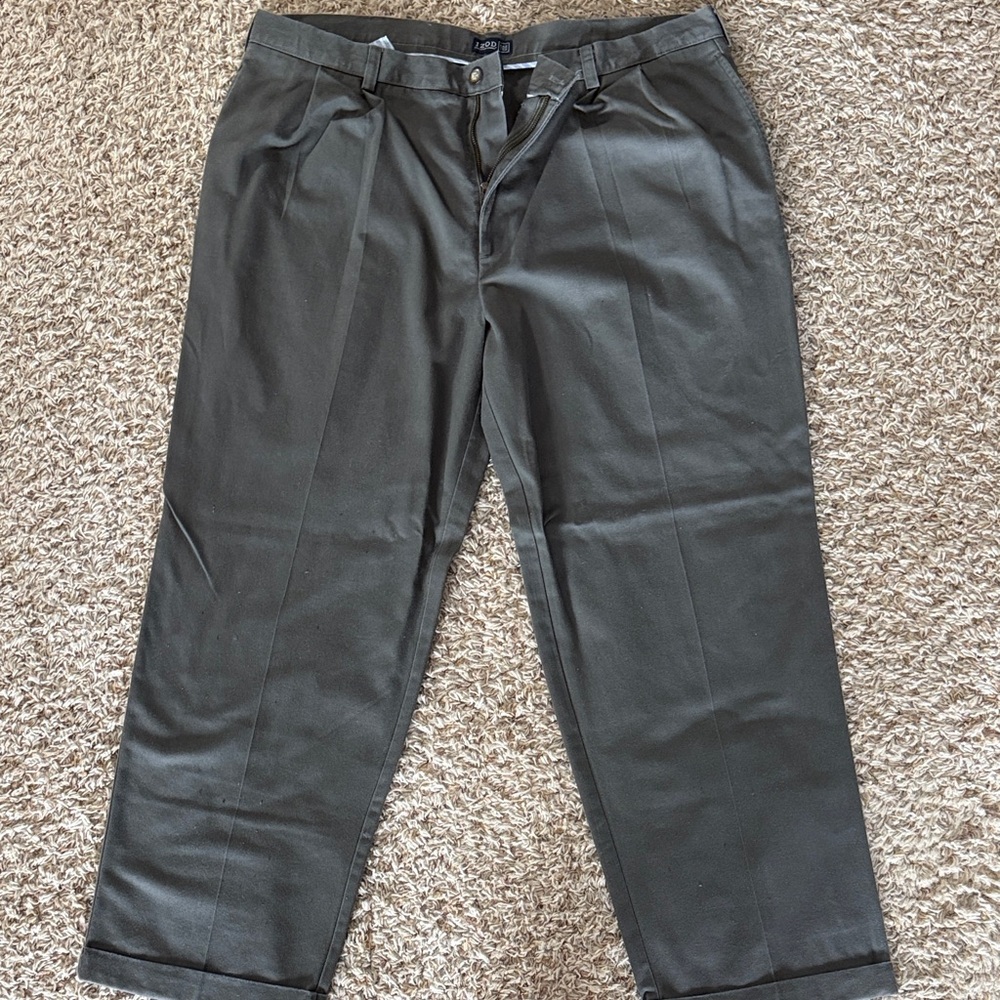 Izod Men's Charcoal Dress Pants